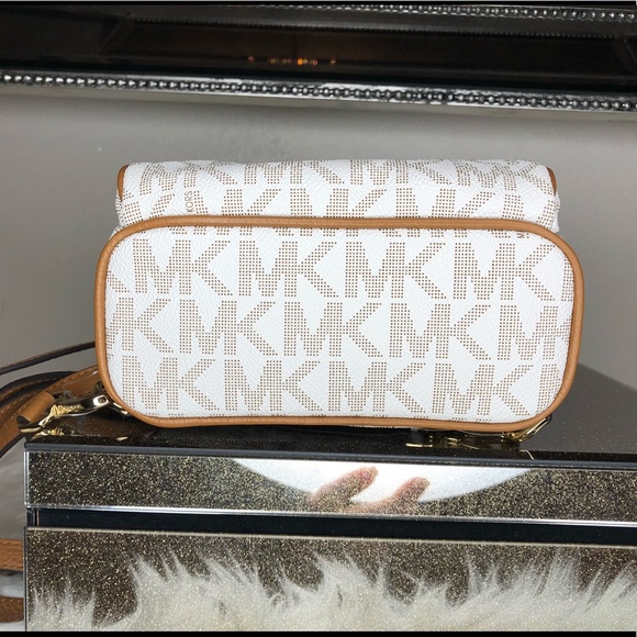 Last one🔥 Michael Kors Abbey XS Backpack - Picture 6 of 8